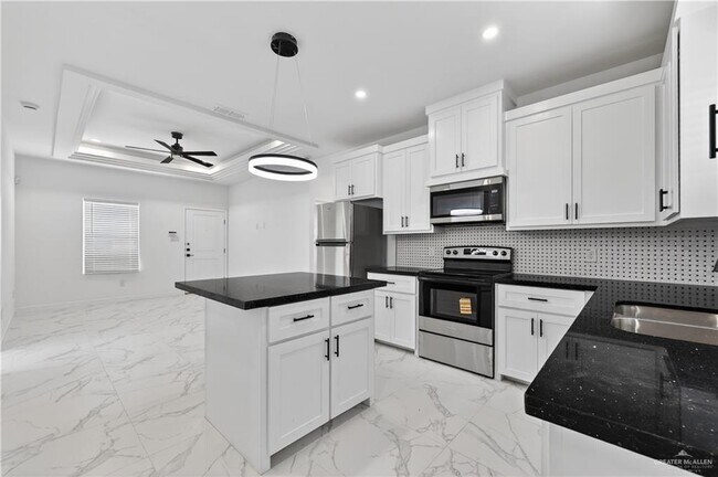 Building Photo - 15 N 39th St