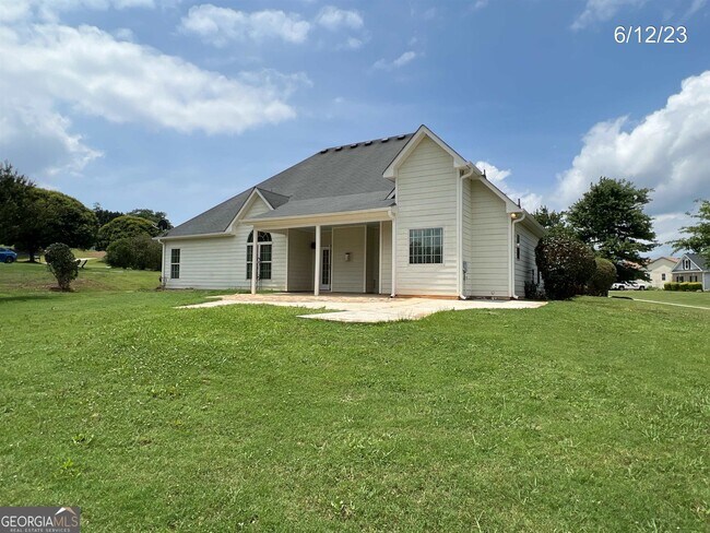 Building Photo - 80 Drew Cir