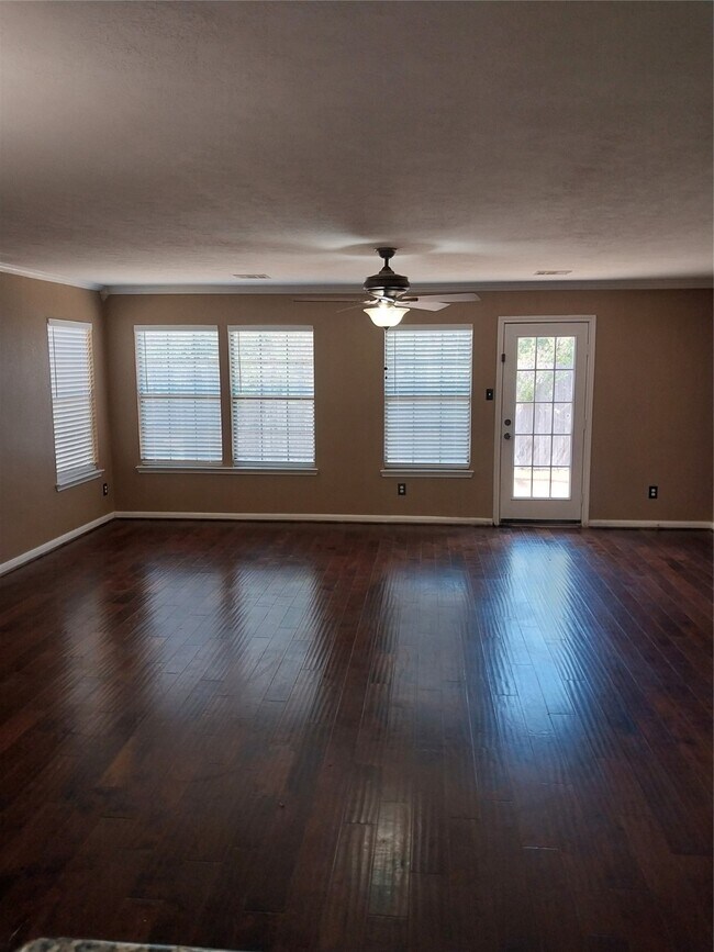 Building Photo - 7914 Tilbury Woods Ln