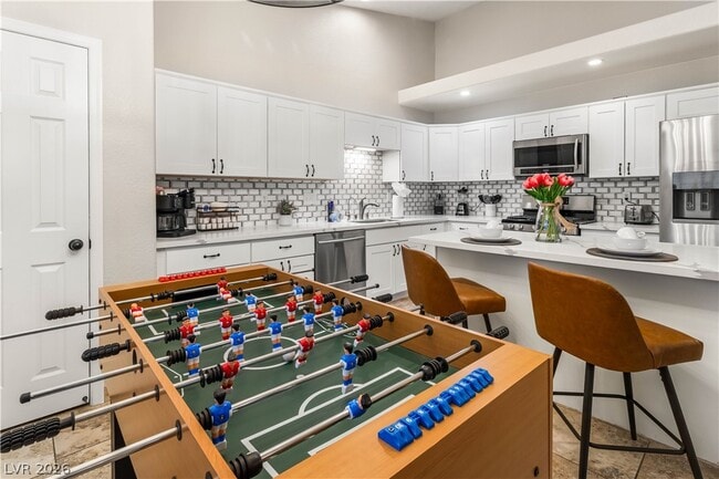 Building Photo - 5235 Zebra Ct