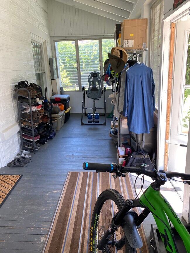 Building Photo - 169 Neely Rd