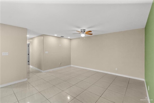 Building Photo - 312 E Mile 4 Rd