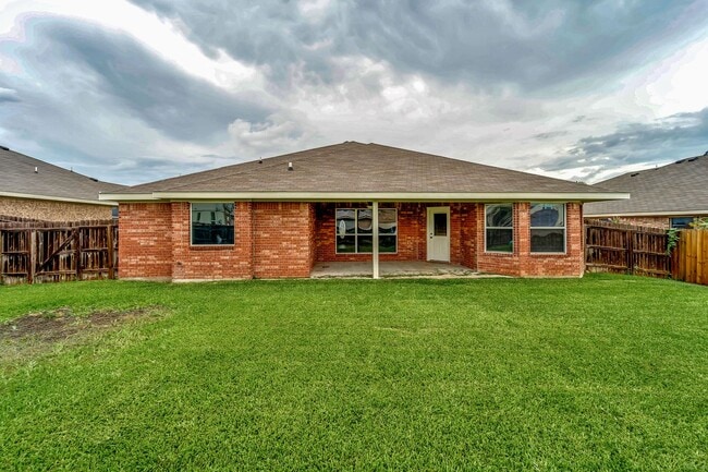 Building Photo - 2103 Coy Dr