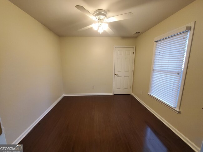 Building Photo - 1249 Thorncliff Ct