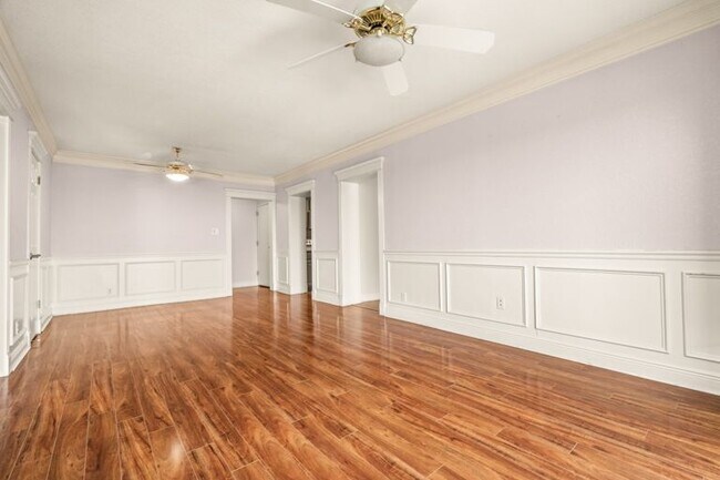 Building Photo - 7701 Wurzbach Rd