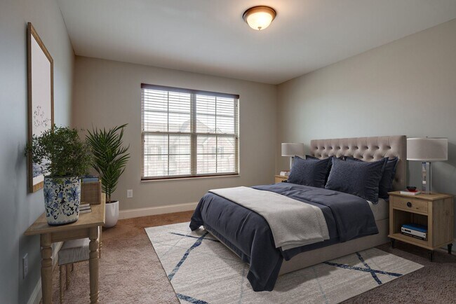 Building Photo - 3 Bed, 2.5 Bath End Unit Townhome w/ Garage
