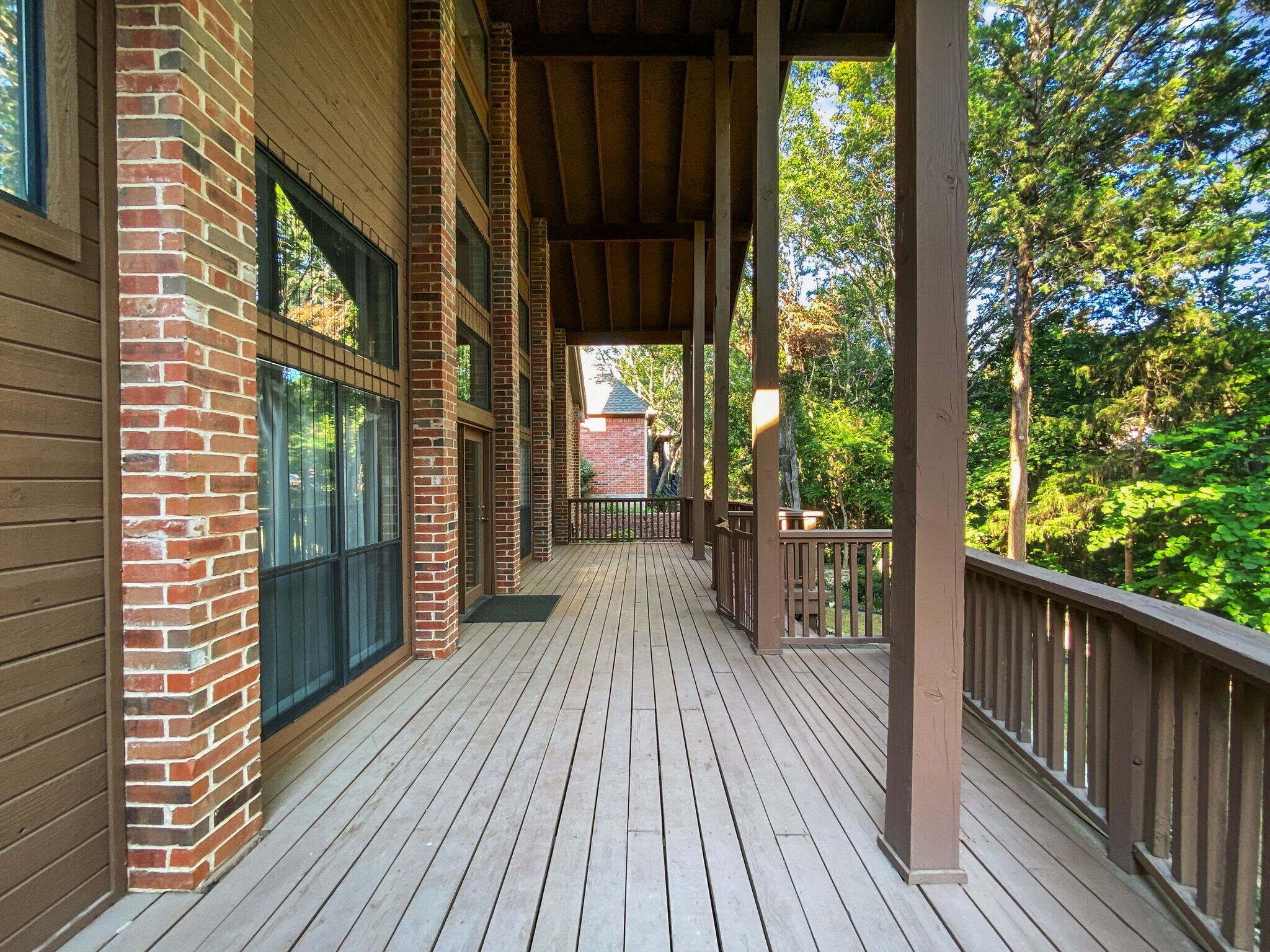 Building Photo - 1314 Creekwood Dr