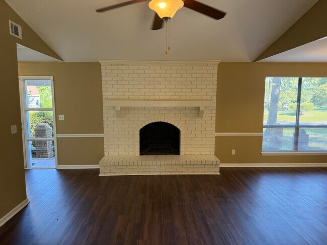 Building Photo - 3326 Quaker Springs Rd