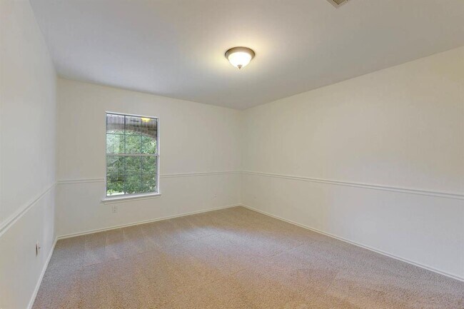 Building Photo - 204 Big Sur Dr