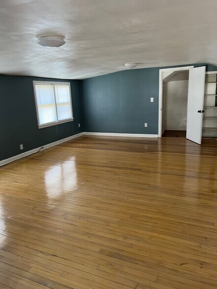 Building Photo - 748 Grant St