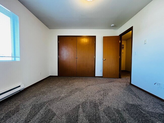 Building Photo - m4104