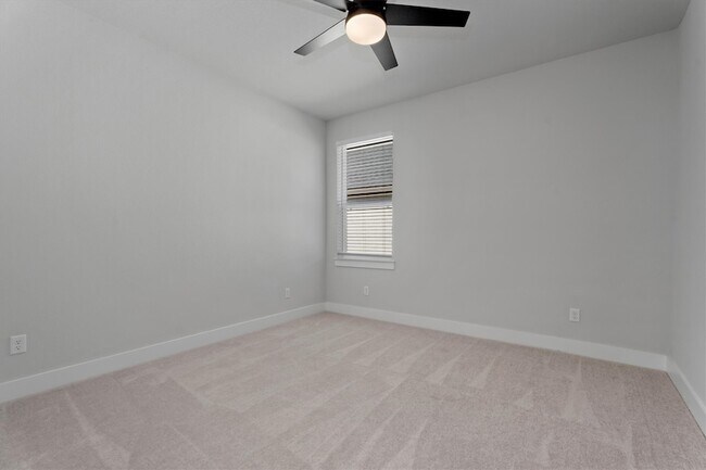 Building Photo - 28182 White Mdw Ln