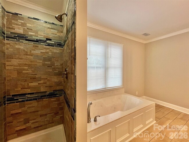 Building Photo - 8010 Silver Maple Ln