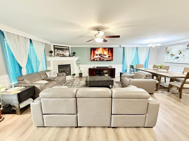 Building Photo - A stunning home in desirable Stendahl Ridge!