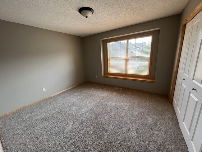 Building Photo - 11615 Prospect Curve