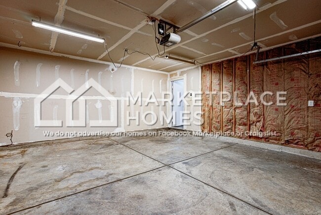 Building Photo - 2108 Bridlewood Dr
