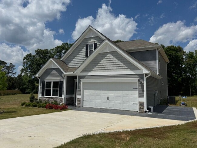 Building Photo - 140 Continental Ln