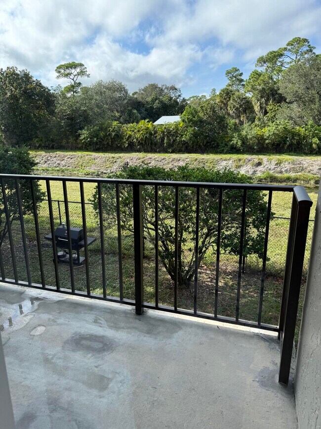 Building Photo - 1661 Balfour Point Dr