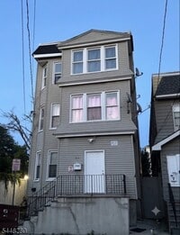 Building Photo - 764 S 16th St