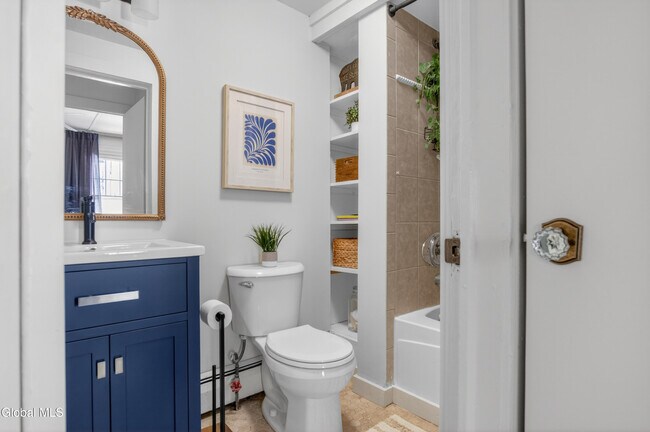 Building Photo - 5 Van Dorn St