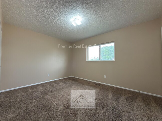 Building Photo - 334 Maram Way