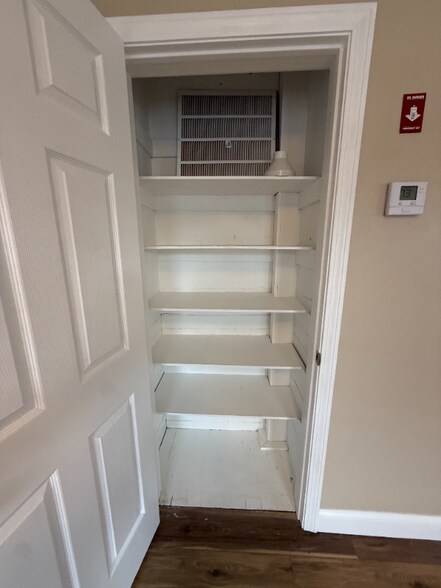 Building Photo - 363 Logee St