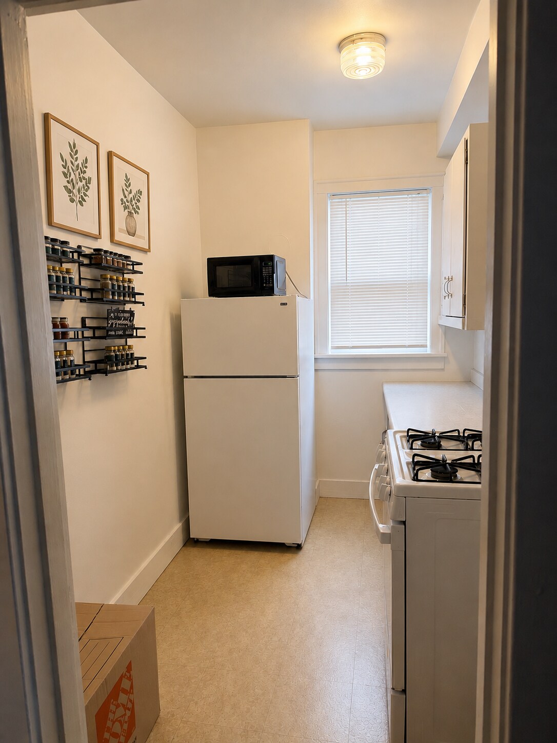 Kitchen - 750 Brookline Blvd