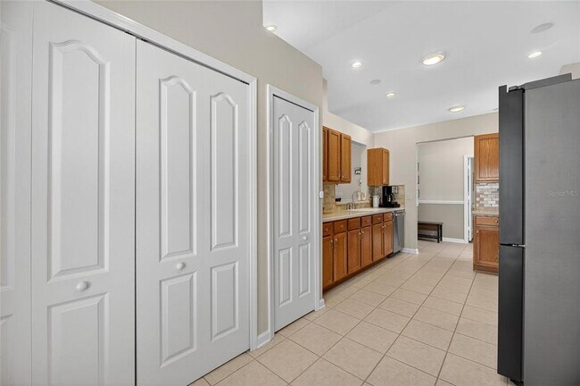 Building Photo - 12414 Cedarfield Dr