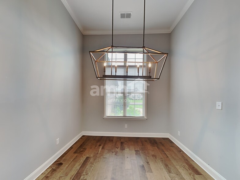 Building Photo - 3445 Tate's Way