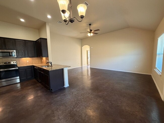 Building Photo - 204 Kaspar Way