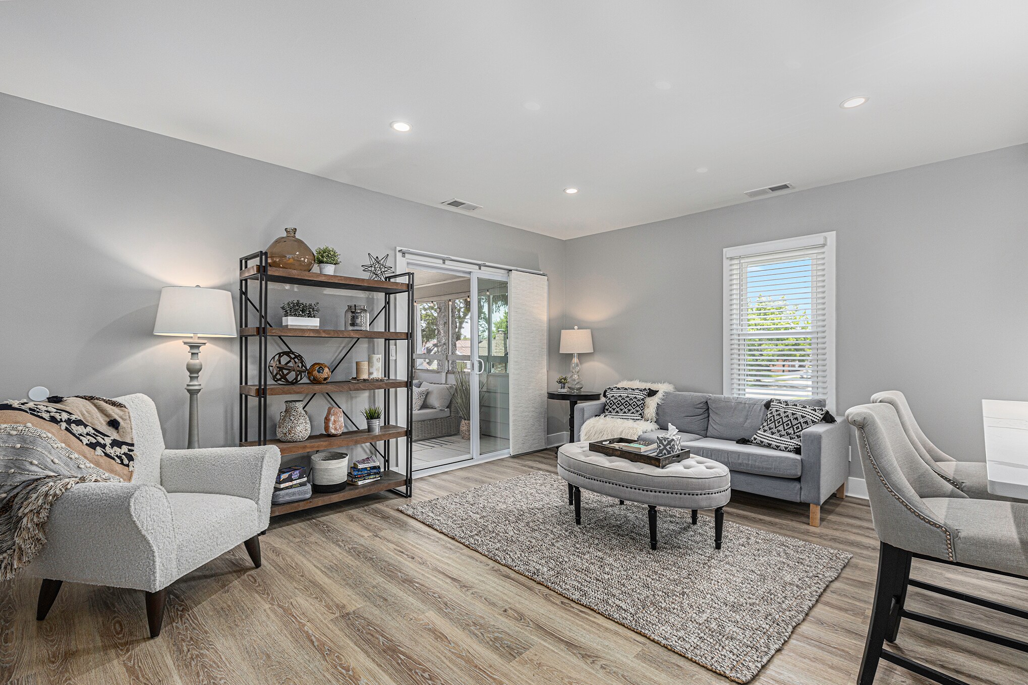 Building Photo - 211 S Pleasant St