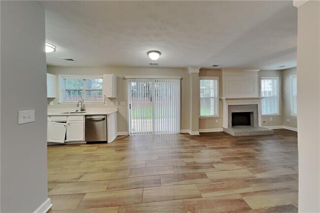 Building Photo - 1357 Glenover Way
