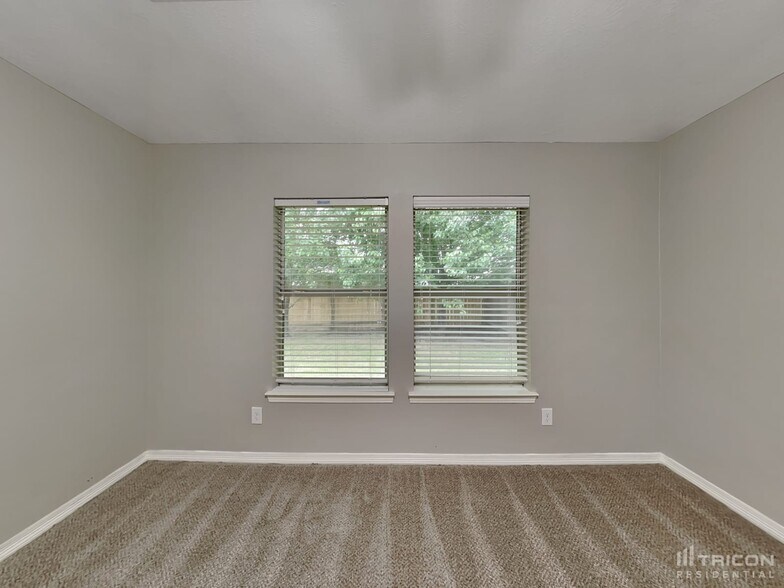 Building Photo - 6207 Borage St