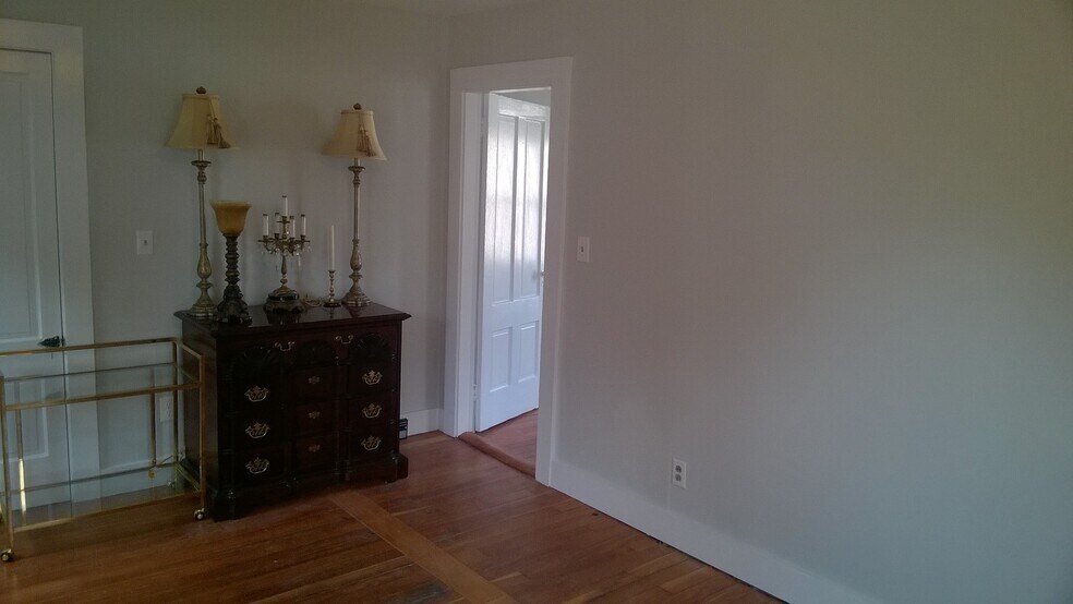 Building Photo - 1 Franklin St