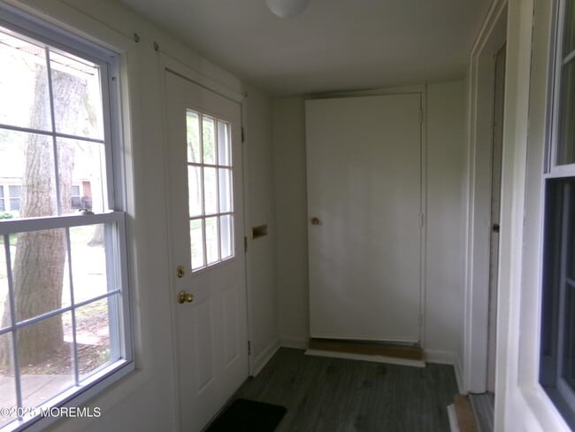 Building Photo - 160E Gramercy Ct