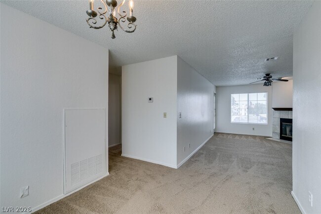 Building Photo - 1375 E Hacienda Ave