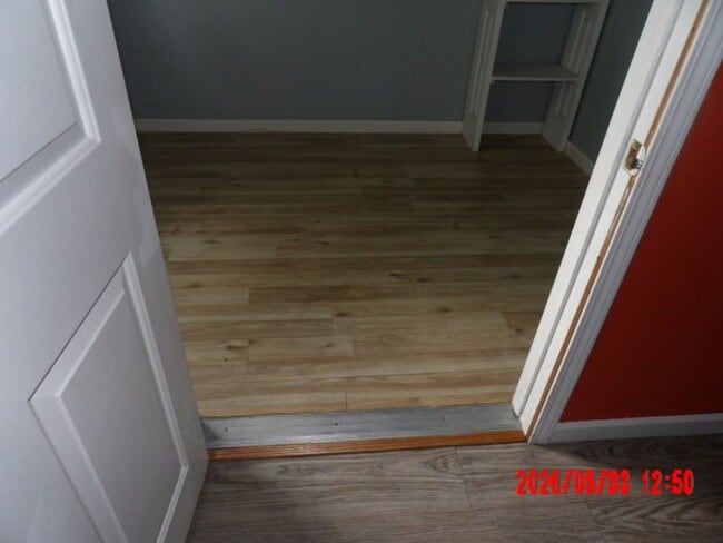 Building Photo - 3 bedroom house