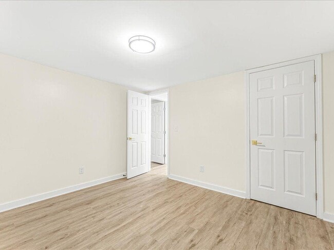 Building Photo - 5794 Pinecrest Rd SW