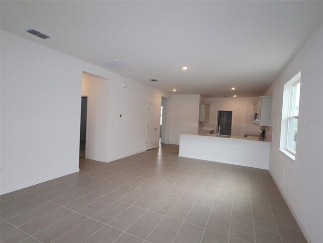 Building Photo - 9117 Optimist Wy