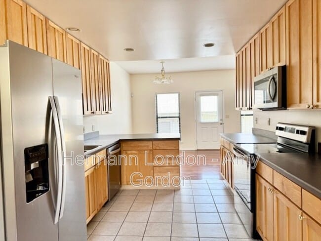 Building Photo - 4159 McPherson Ave