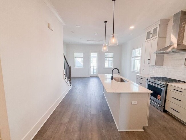 Building Photo - 16 Nats Ct