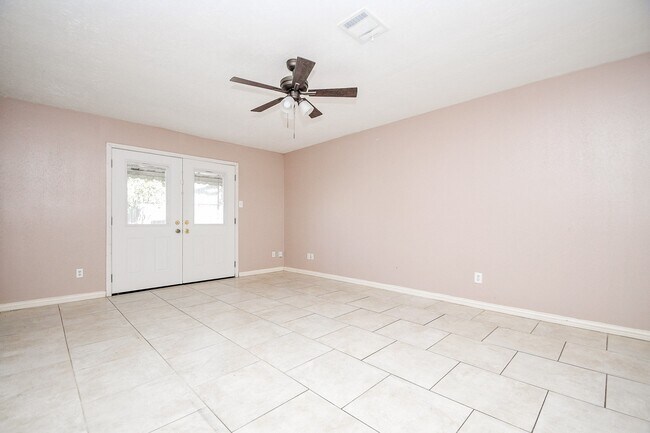 Building Photo - 7538 Quail Meadow Dr