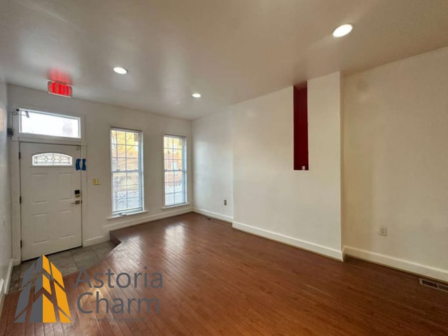 Building Photo - Move in by March 31st - Pick your move in incentive: A TV, 1 month free on a 13th month lease, or...