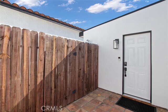 Building Photo - 211 N Frederic St