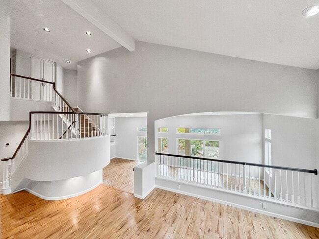 Building Photo - Spacious & Upgraded 4 Bedroom, 3 Bath Home...
