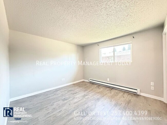 Building Photo - 1410 Josephine Ct SE