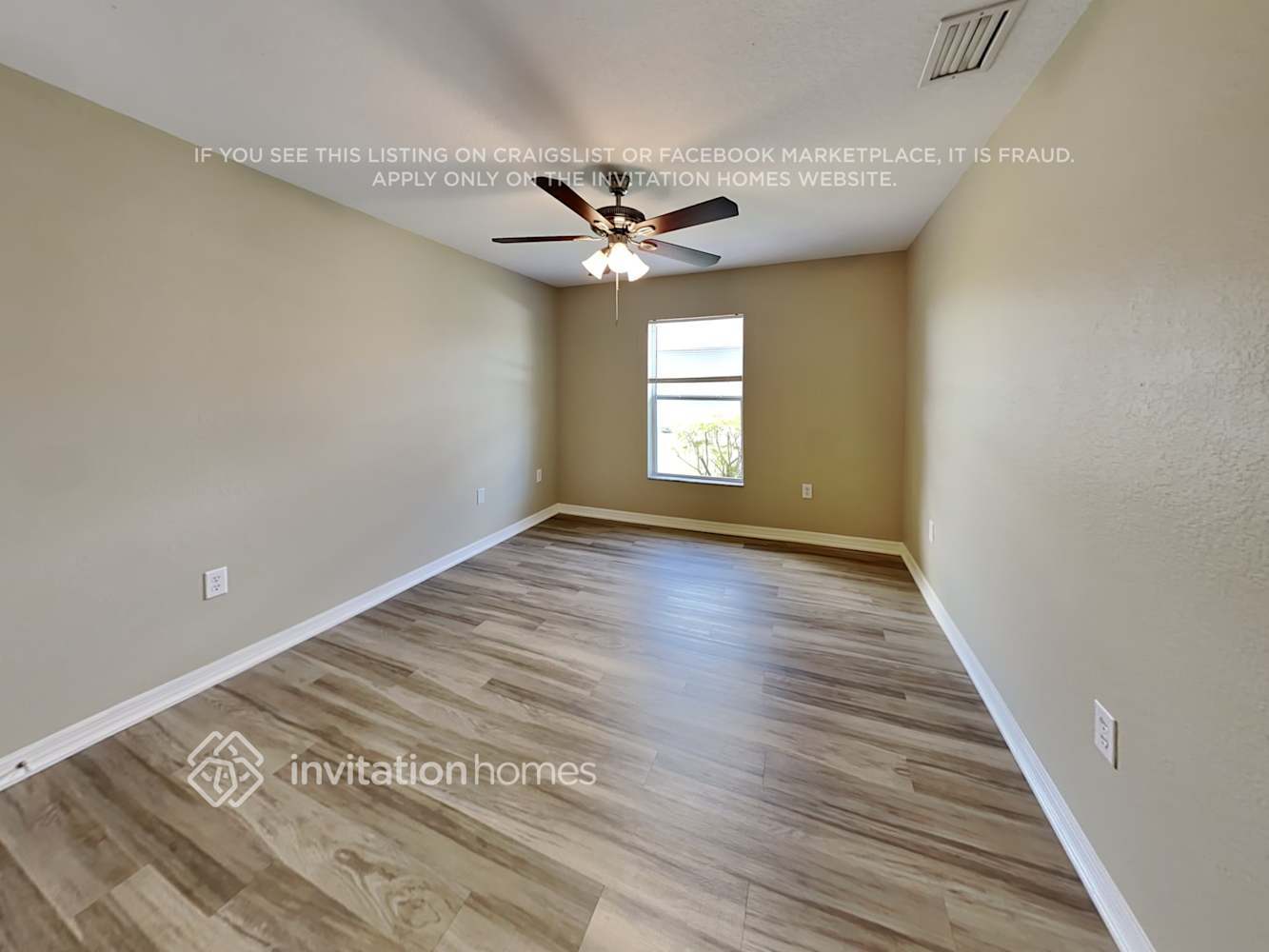 Building Photo - 1075 Paraclete Rd