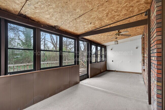 Building Photo - 8817 Shady Grove Ave