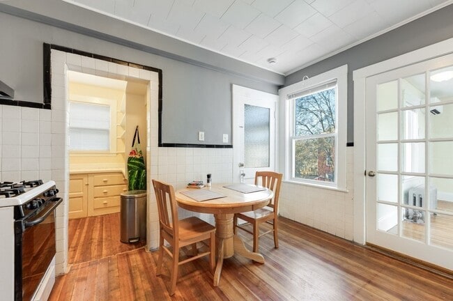 Building Photo - 21 Ericsson St