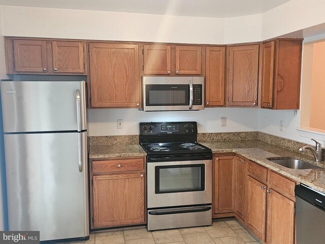 Building Photo - 6887 Chasewood Cir
